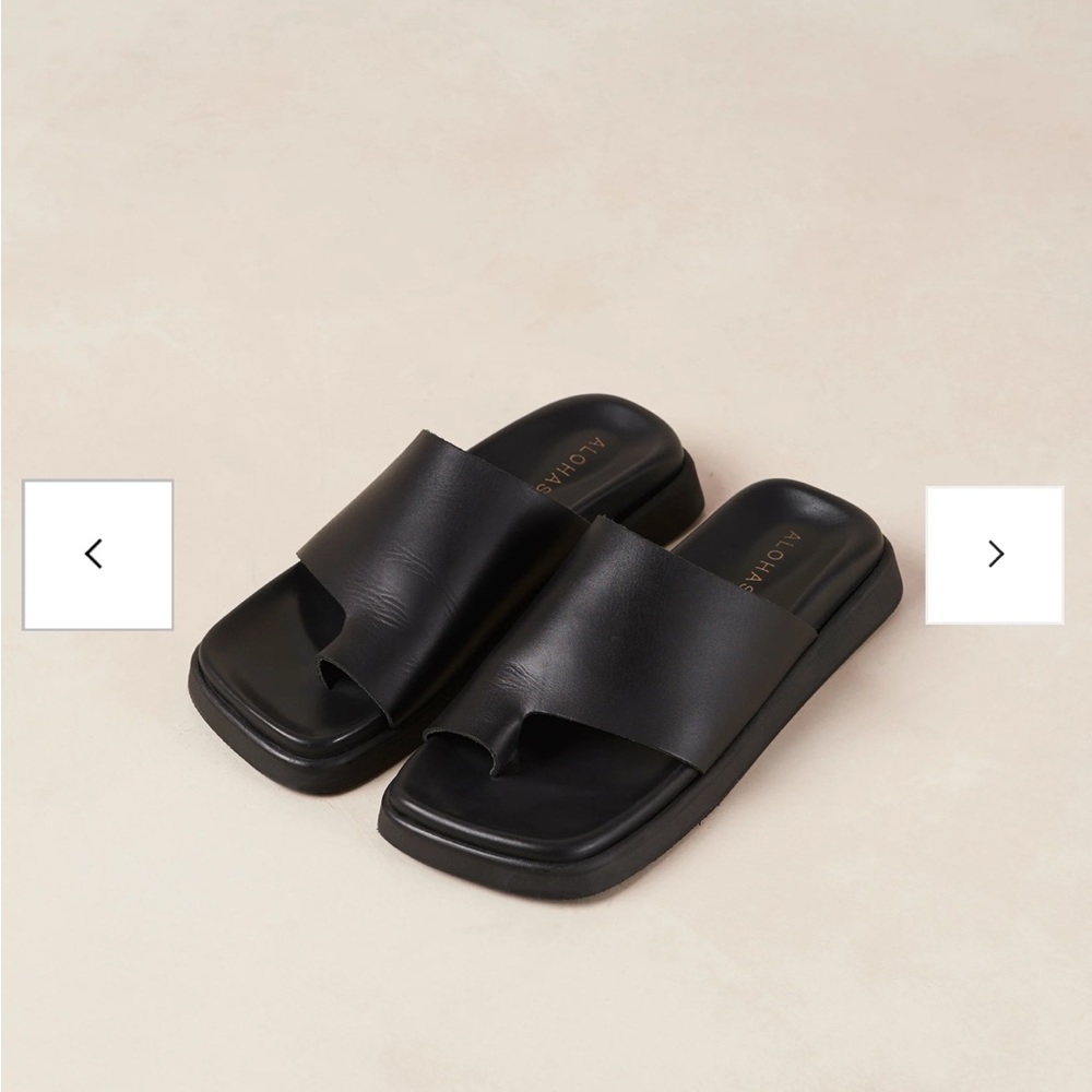 Alohas Toe-Ring Sandals